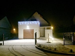 Дом из газобетона на монолитной плите